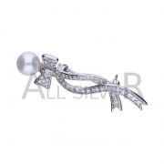 BROOCH