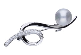 BROOCH